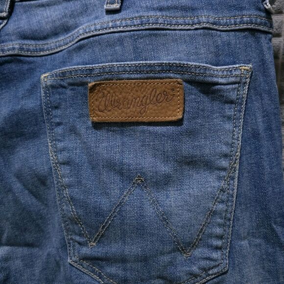 Wrangler Retro Medium Wash Jeans 34x32 Mens Greensboro Straight Regular Casual - Picture 5 of 16